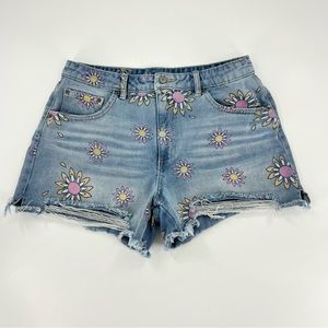 No Boundaries Floral Distressed High Rise Cutoff Shorts 13